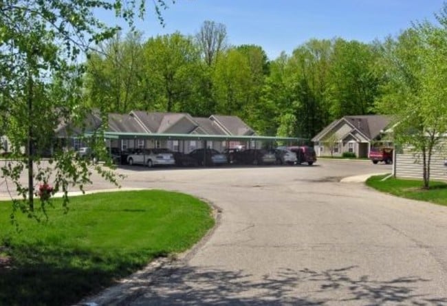 Grand Oak Tree Apartments