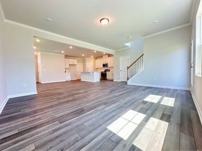 Photo - 116 Yellow Iris Dr