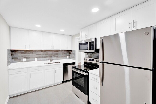 Photo - Roanoke Villas Apartments