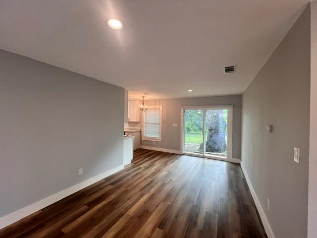 Photo - 200 Deen Ave