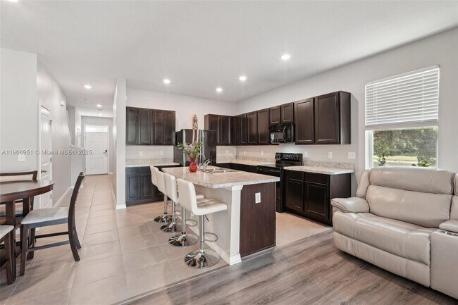 Photo - 508 Glenn Cross Dr