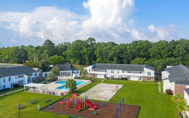 Building Photo - 1800 Ashley West Rental