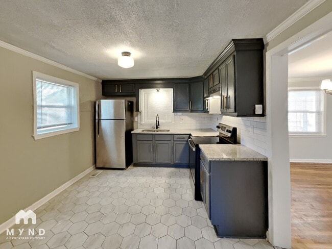 Photo - 616 Lewis Ave