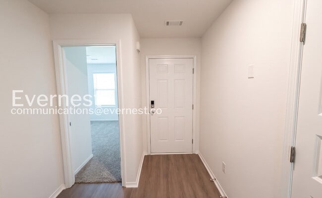 15 Vineyard Dr