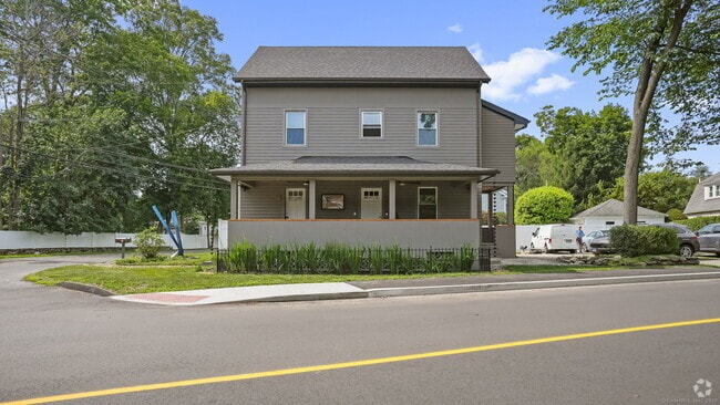 Building Photo - 75 W Parish Rd Unit 1st floor Rental