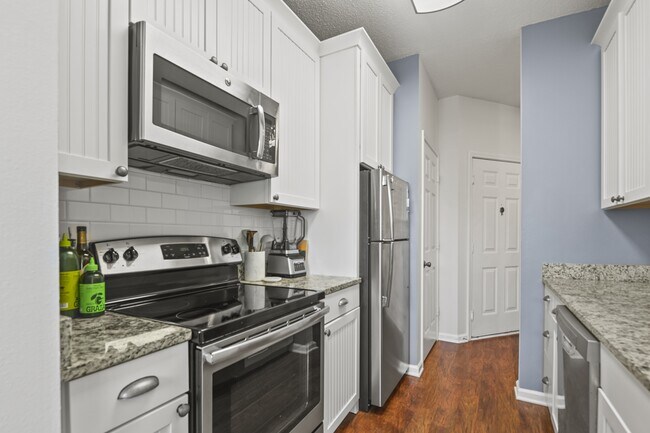 Photo - 2234 Chatelain Way Unit 1