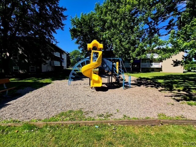 Photo - 13 Town Garden Dr