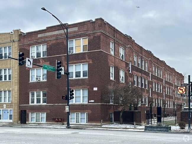 Building Photo - 5670.5 N Ridge Ave Rental