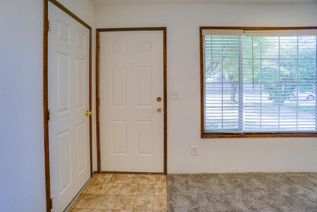THREE BEDROOM RANCH IN WEST LONGVIEW
