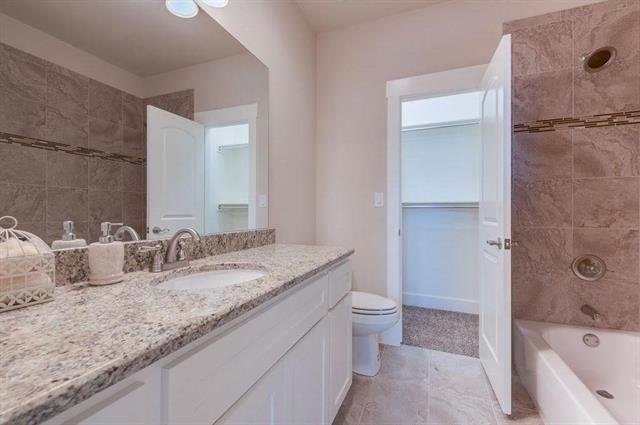 Photo - 203 Belleville Dr