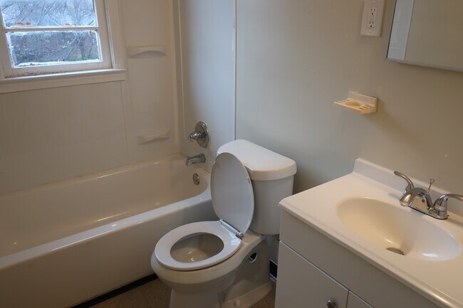 Newly renovated bathroom!