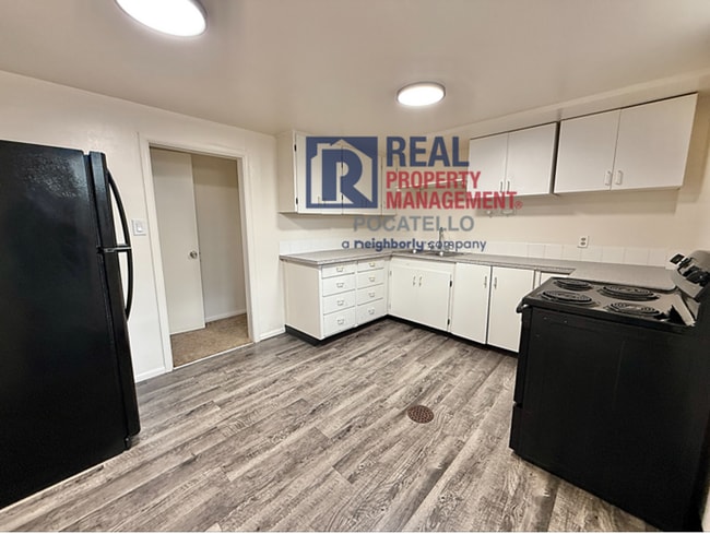 Photo - 625 El Rancho Blvd Unit 625 El Rancho Downstairs