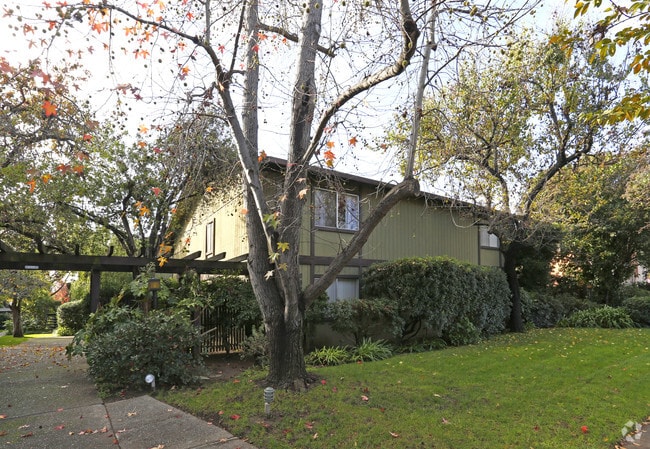 Photo - Hermitage Arms Apartments