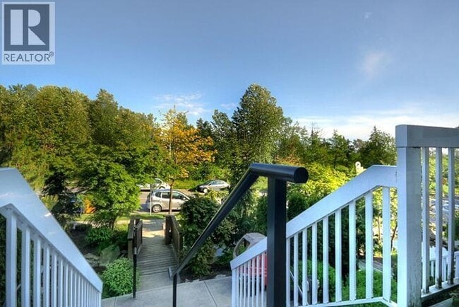 Photo - 7488 Southwynde Ave
