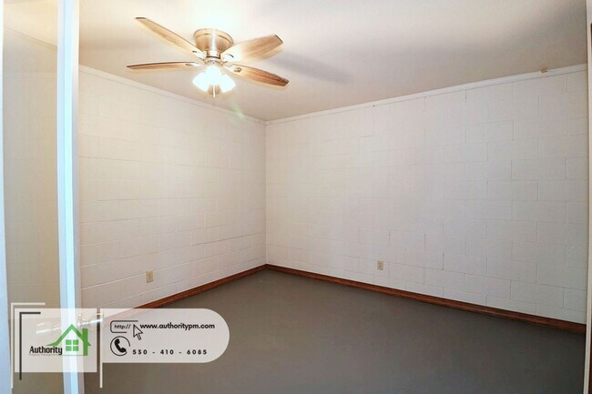 Photo - 10560 Old Oregon Trail