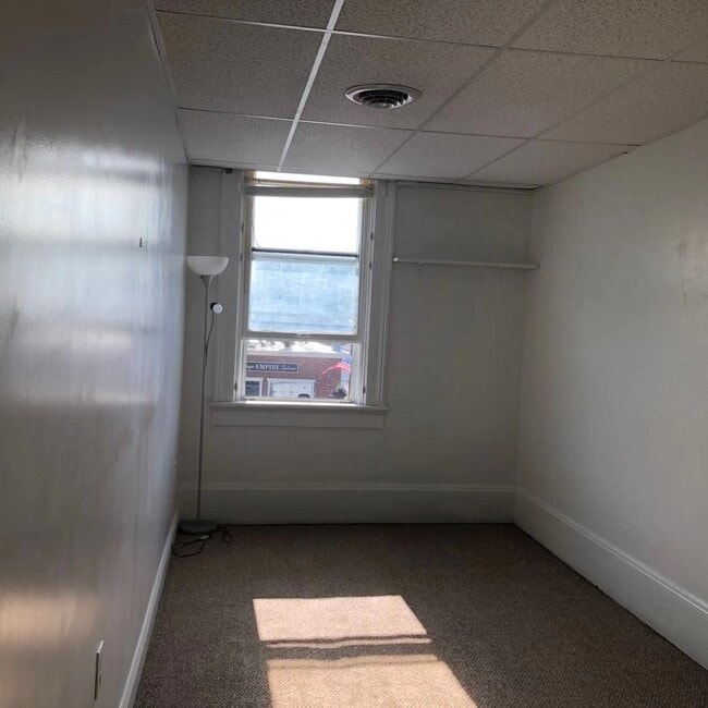 Photo - 108 Main St