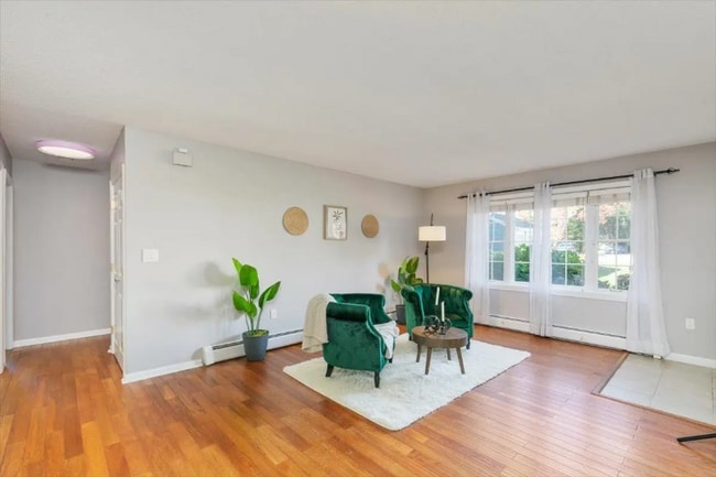 Photo - 504 Springbrook Cir