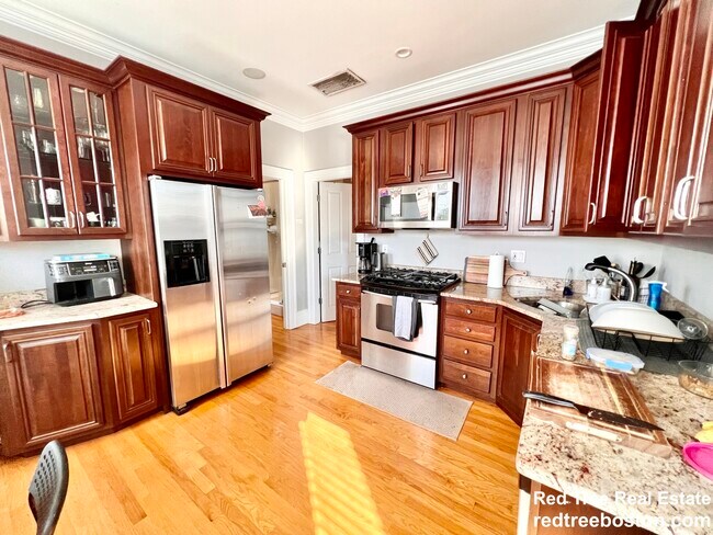 Photo - 32 Ward St Unit 3