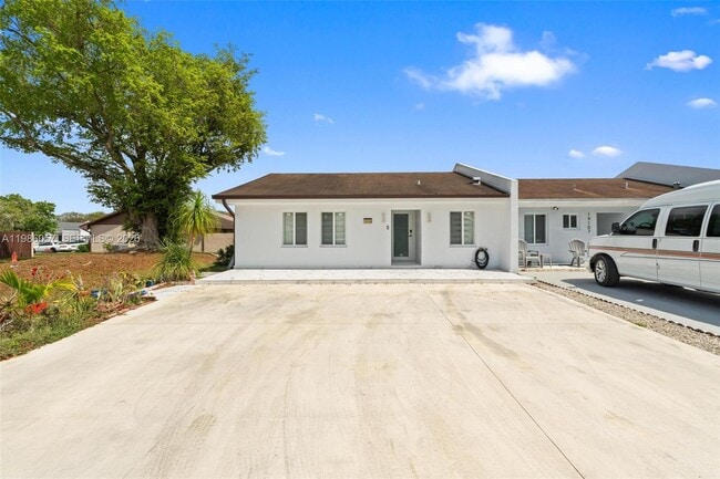 Building Photo - 14109 SW 55th St