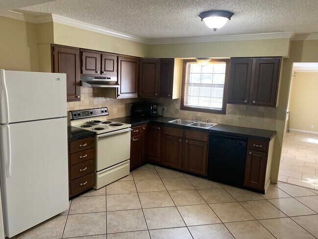 Photo - 3317 31st St