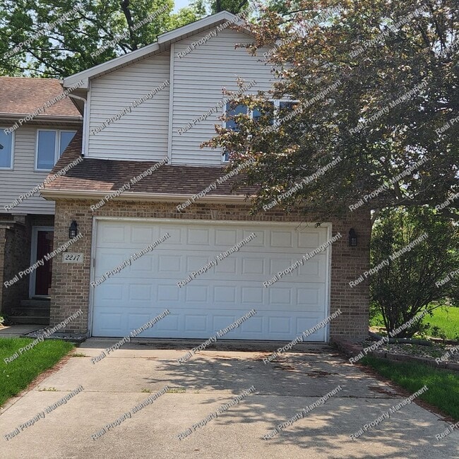 Three Bed Chesterton Townhome - Three Bed Chesterton Townhome