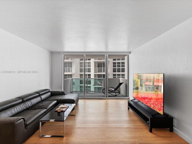 Photo - 1200 West Ave Unit 823