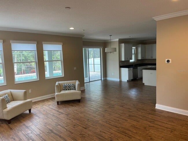 Photo - 2745 Peony Dr
