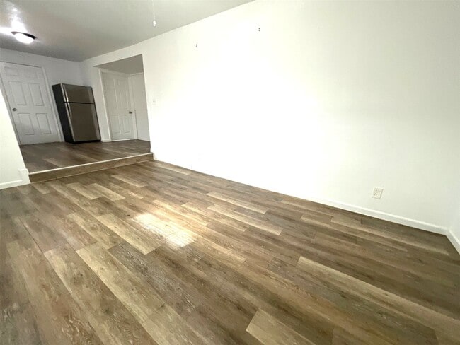 Photo - 5523 Avenue O 1/2 Ave