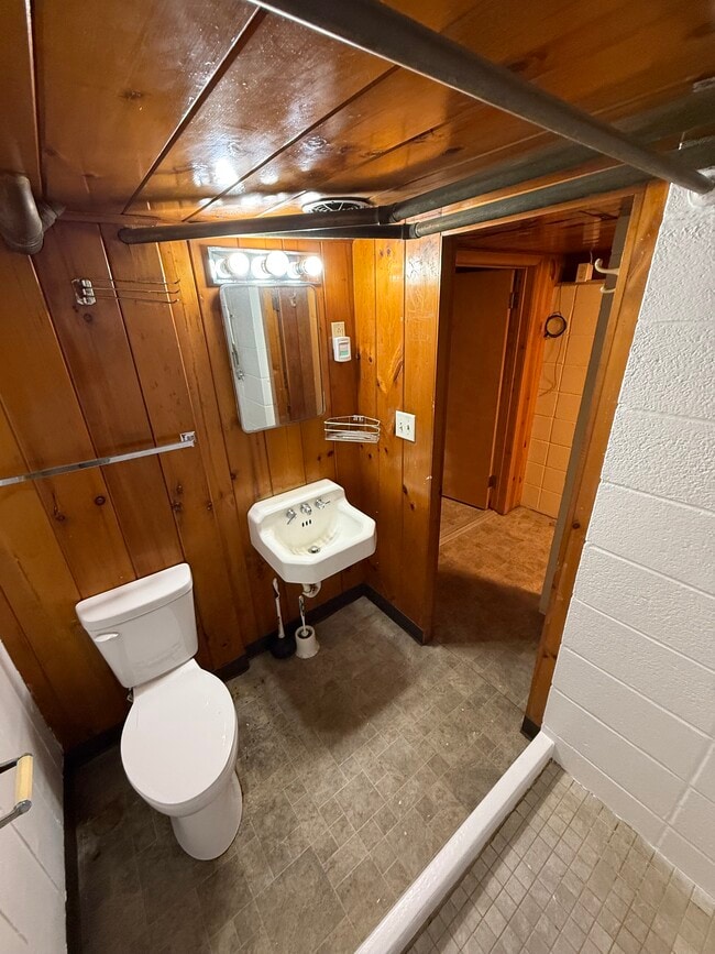 Photo - 1220 10th Ave N