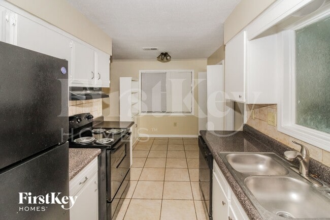 Photo - 6128 Lacewood Cove