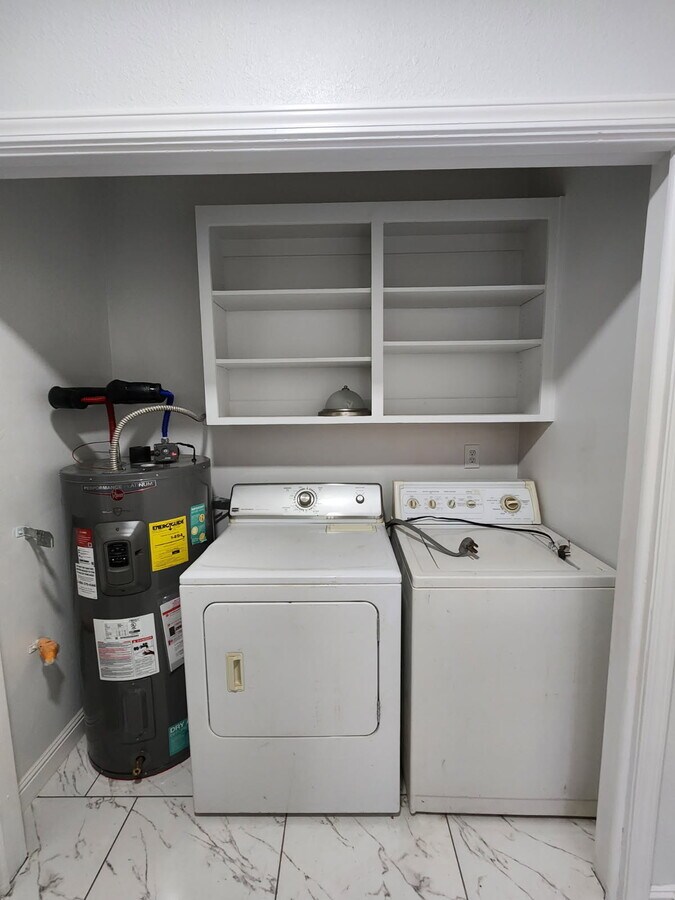 Pronto habrá más fotos. - 327 C St