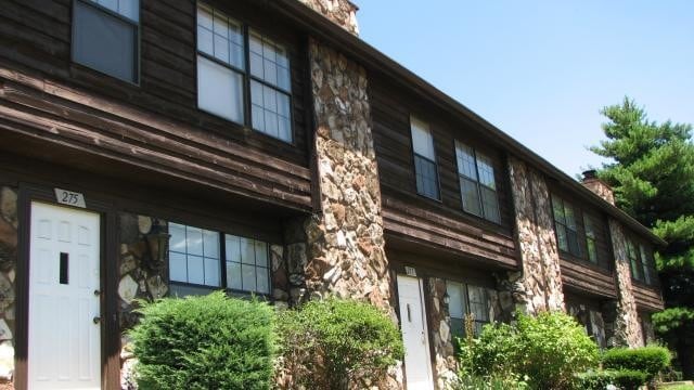 Photo - Seven Hills Forest Condominiums