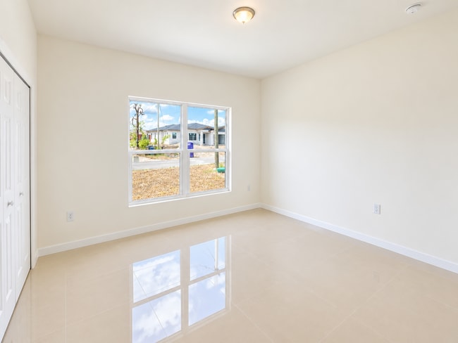 3212 Oleander Dr