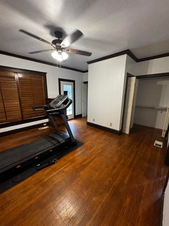 Photo - 720 N Stone Ave