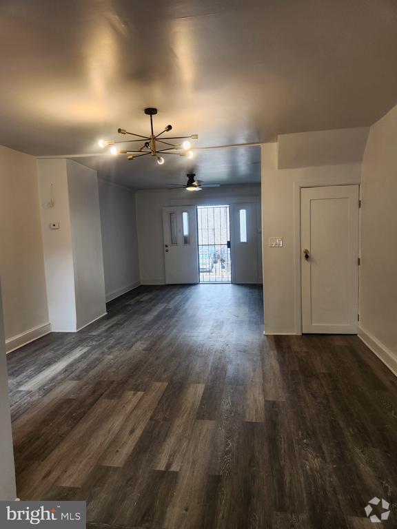 Building Photo - 1803 Bridge St Rental