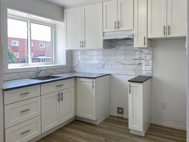 Photo - 630 Cummings Ave Unit 204