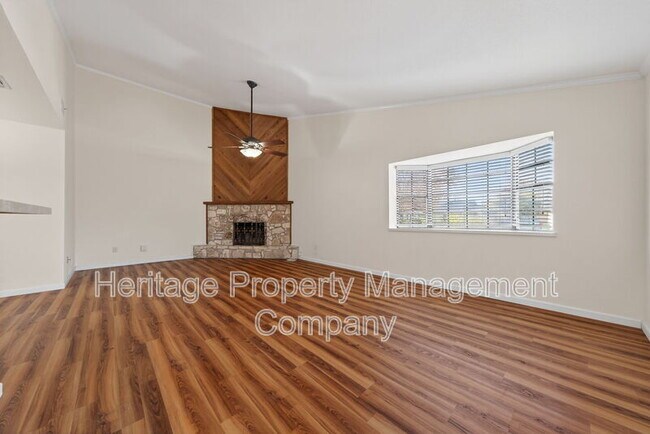 Photo - 609 Oak Park Dr