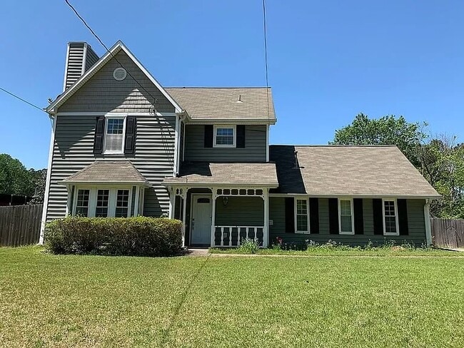Building Photo - 3132 Robindale Rd