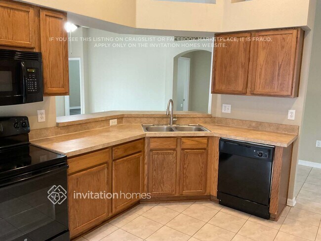 Photo - 449 Stone Briar Dr