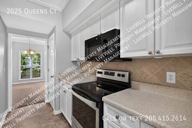Photo - 2025 Queens Ct