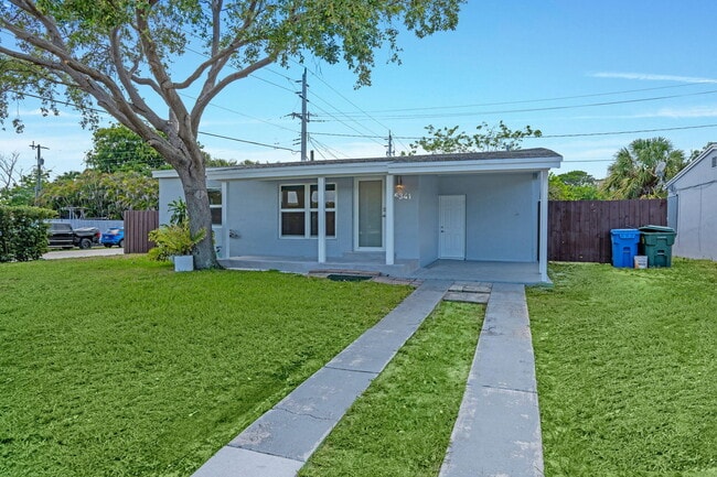 Photo - 5341 N Andrews Ave
