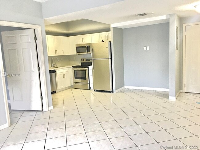Photo - 3500 Coral Way