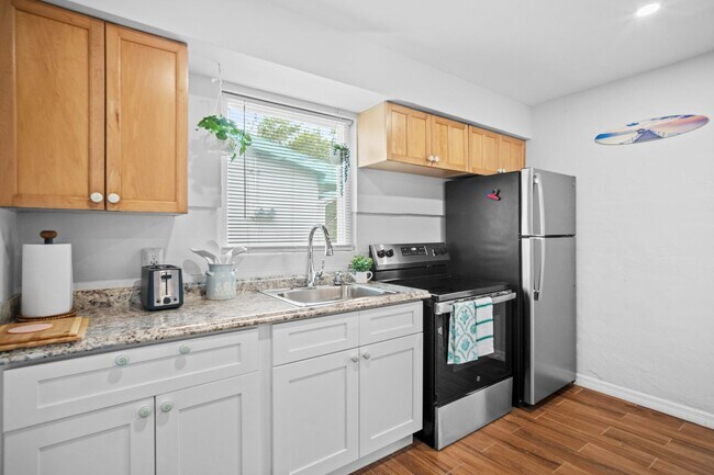 2147 Washington Ave Unit C