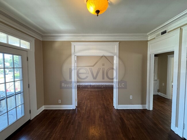 1353 Vance Ave