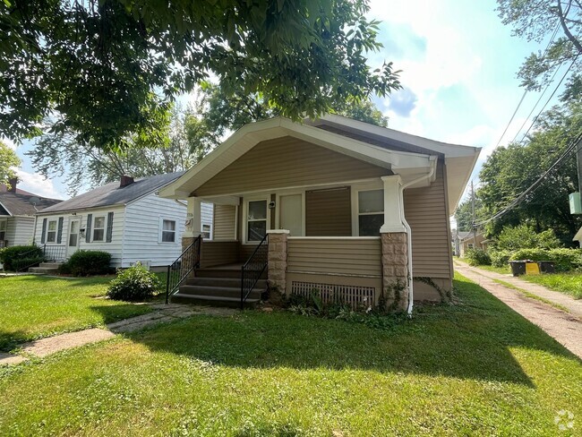 Building Photo - 3316 Plaza Dr Rental