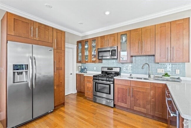 Building Photo - 72 Stanley Ave Unit 2 Rental