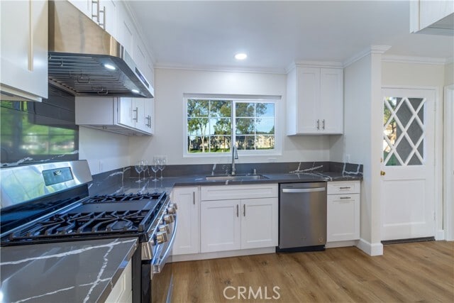 Photo - 31 Windjammer