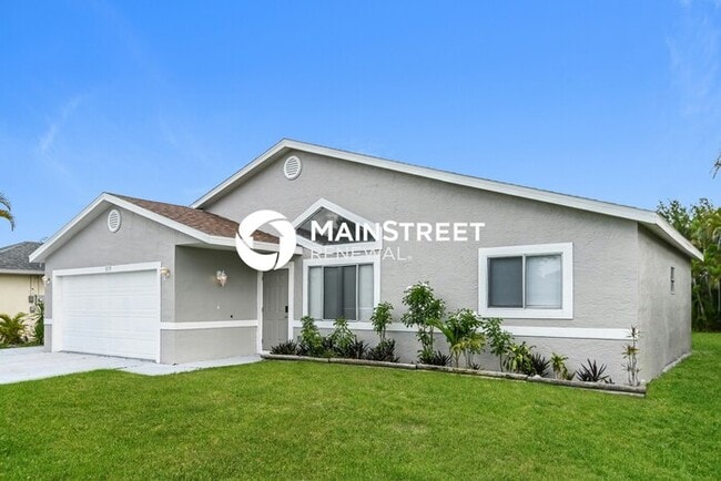 Building Photo - 3 Bedroom Pet-Friendly Home in CAPE CORAL,...