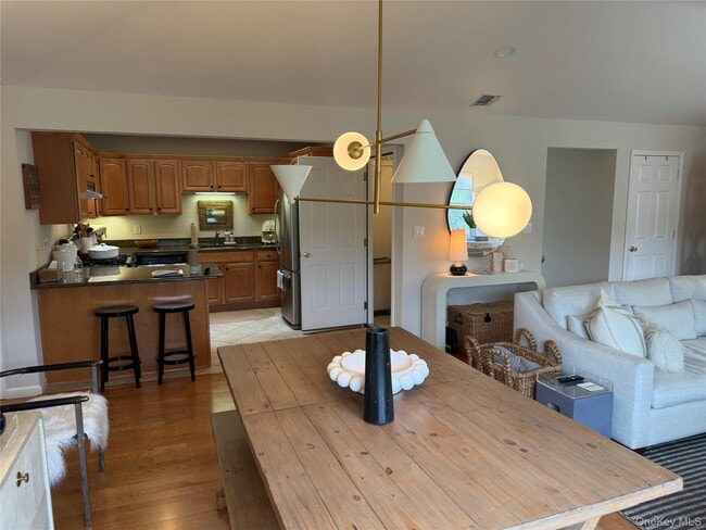 Photo - 1404 Aerie Way