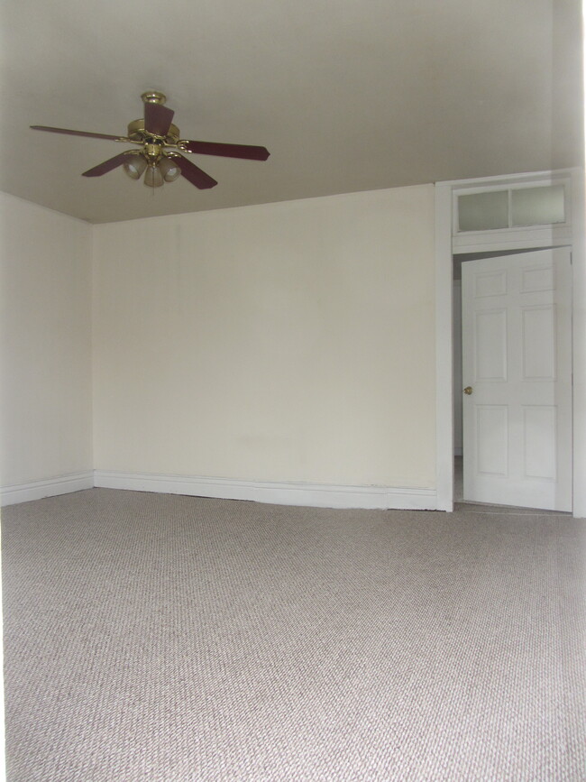 Photo - 606 E Kentucky St